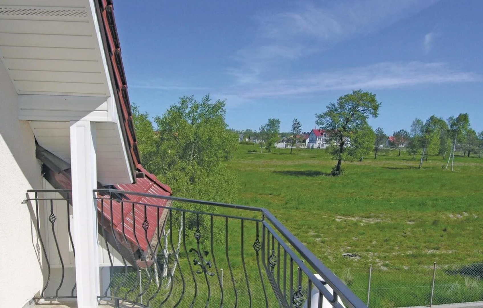 Amazing Home in Rowy With 4 Bedrooms