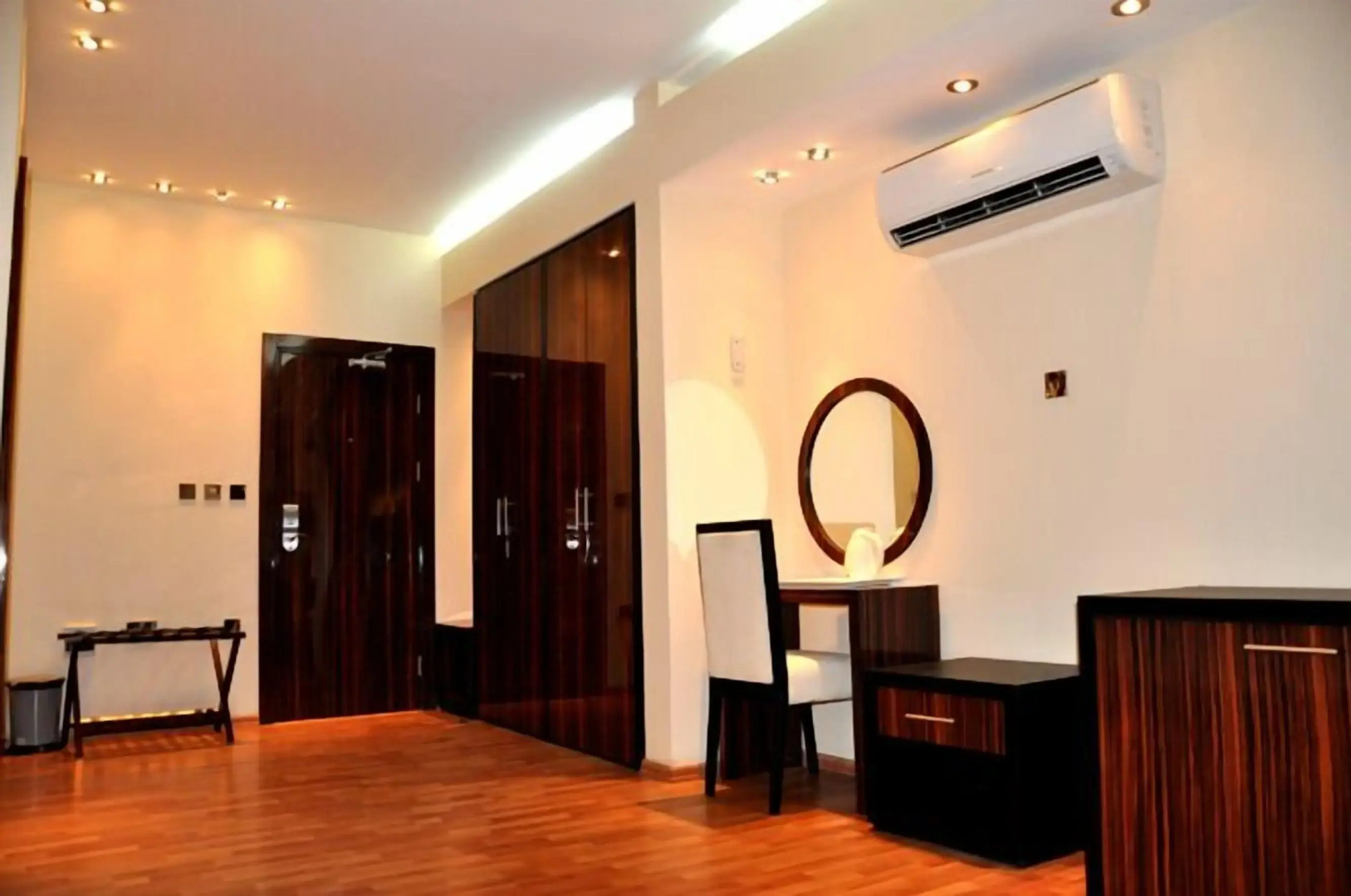 Southern Star Hotel & Towers