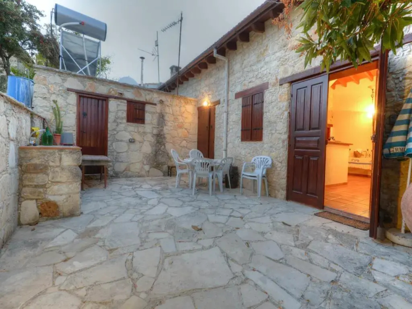 Komi Lofou House by TrulyCyprus