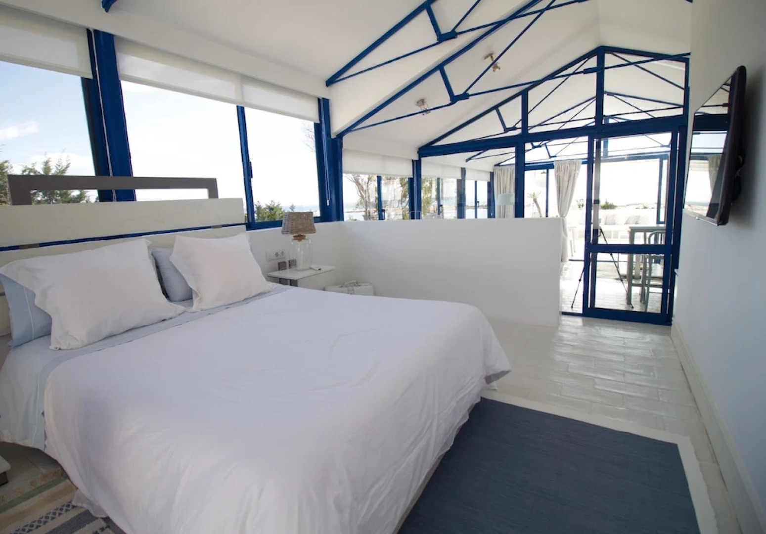 Horta do Mar 2 by Lightbooking