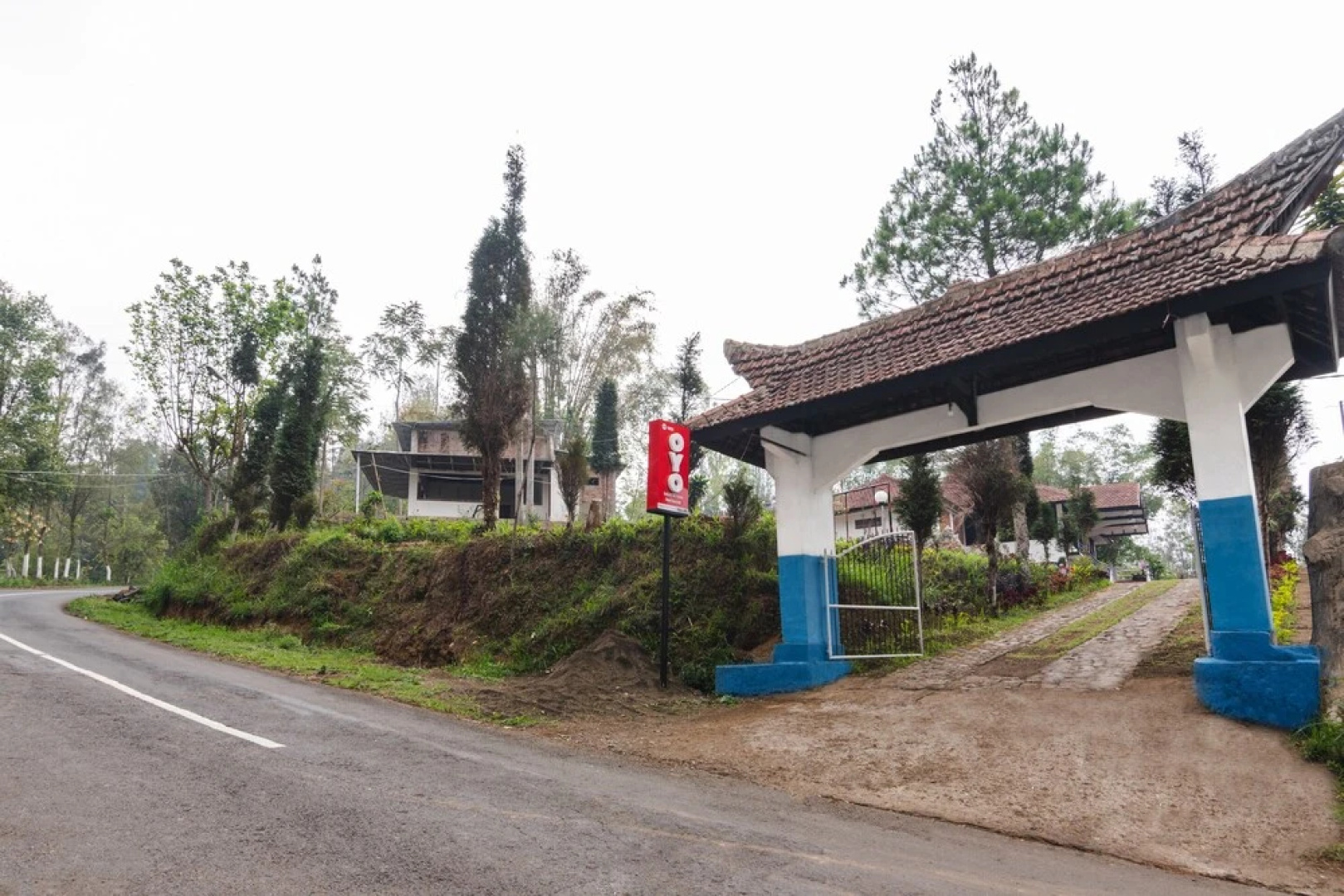 Intan Bromo Homestay by OYO Rooms