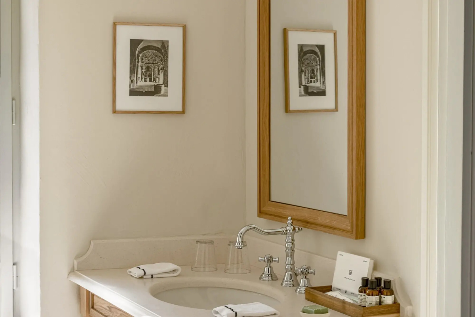 Hotel Crillon Le Brave