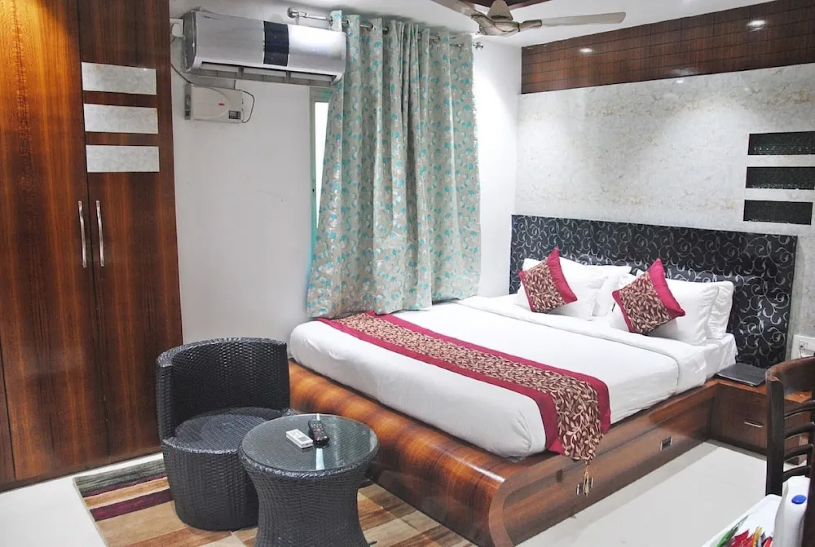 Hotel FrontLine Residency Patna