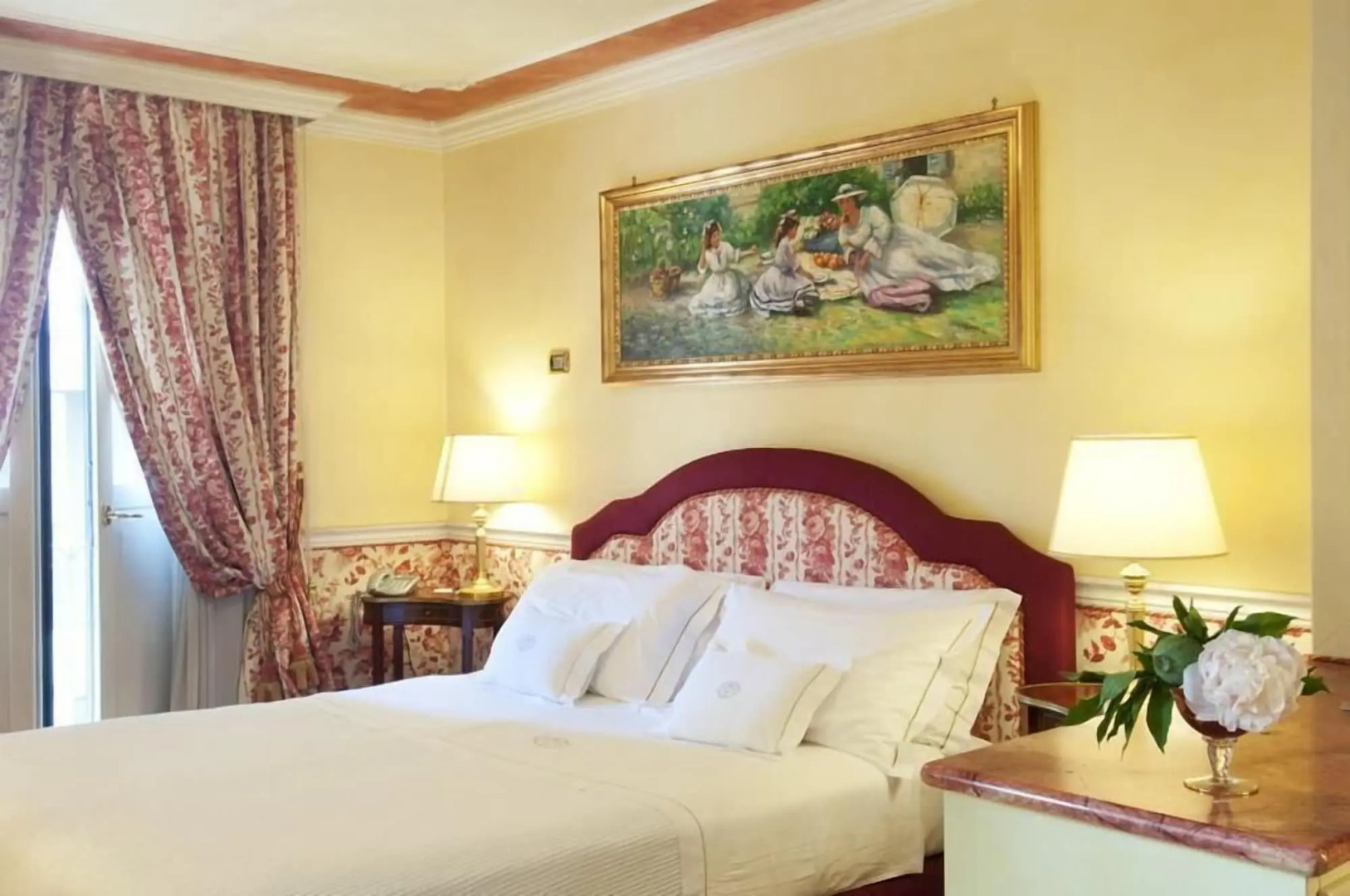 Petit Palais Hotel De Charme