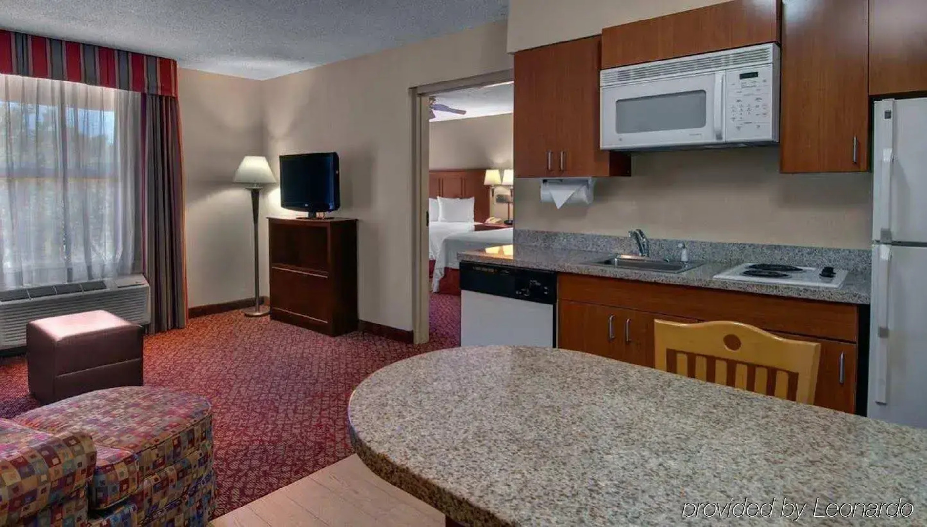 Hampton Inn & Suites Williamsburg-Richmond Rd.