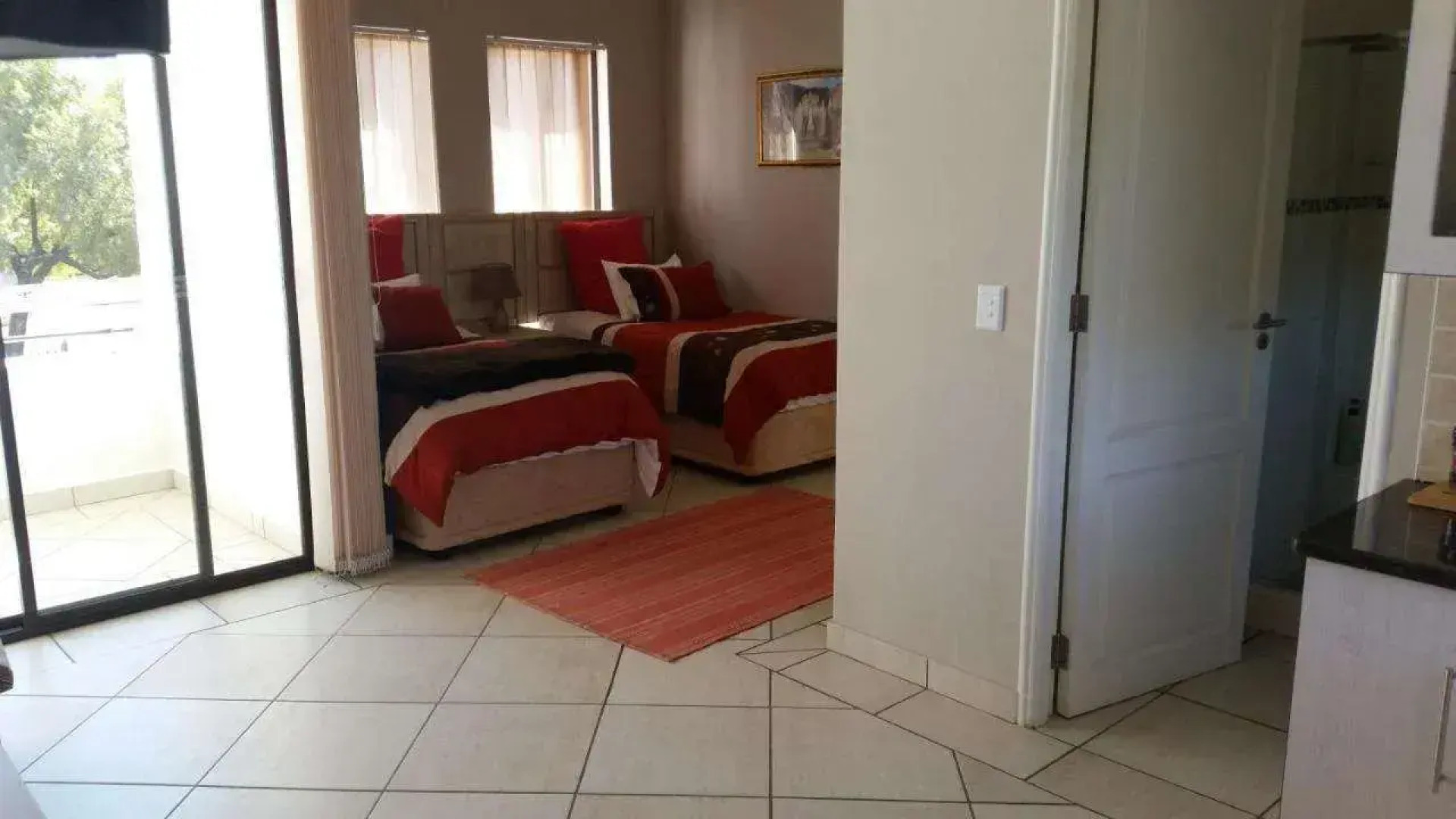 Casa Bianca Guest Lodge