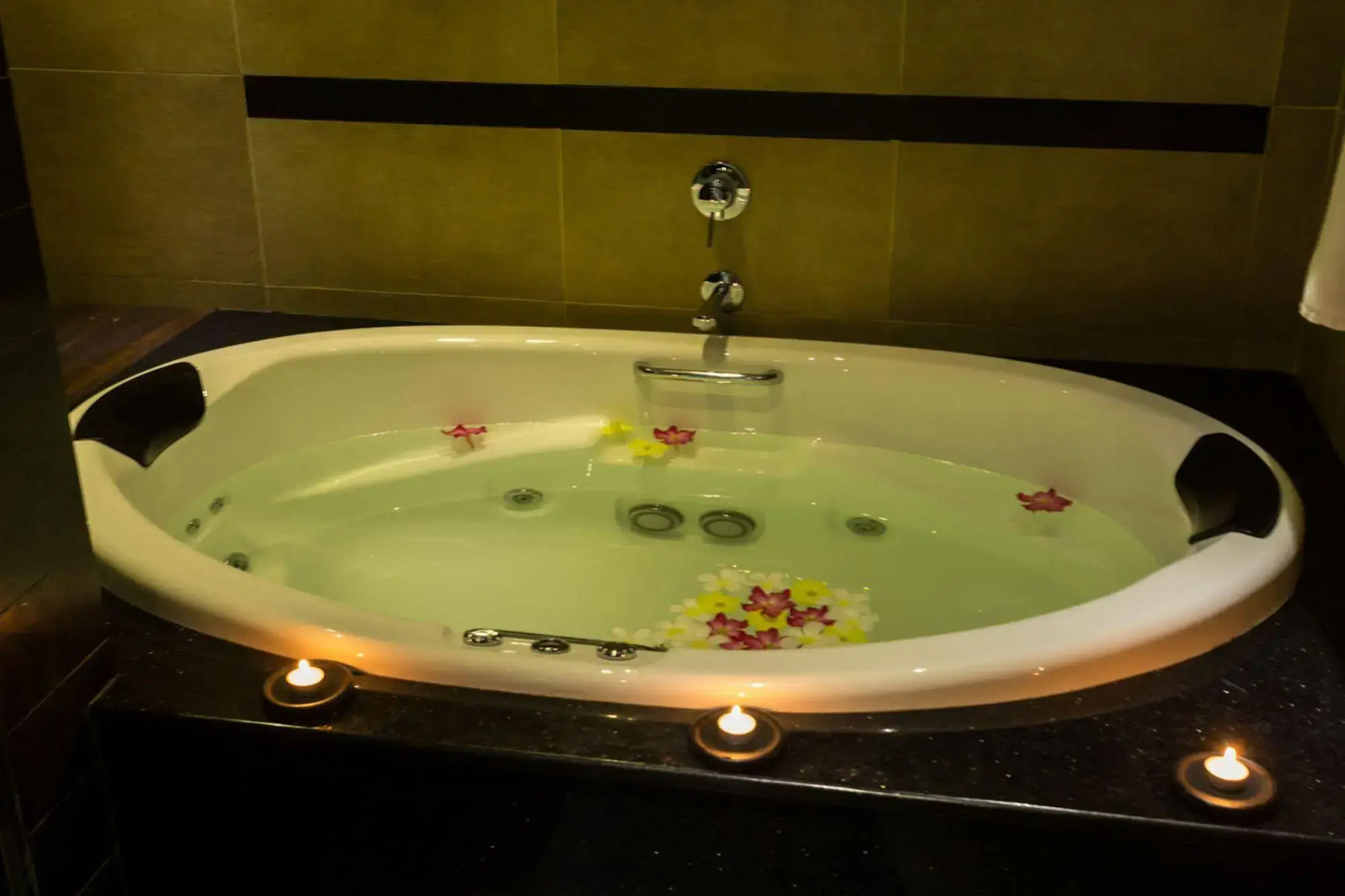 Grand Udawalawe Safari Resort