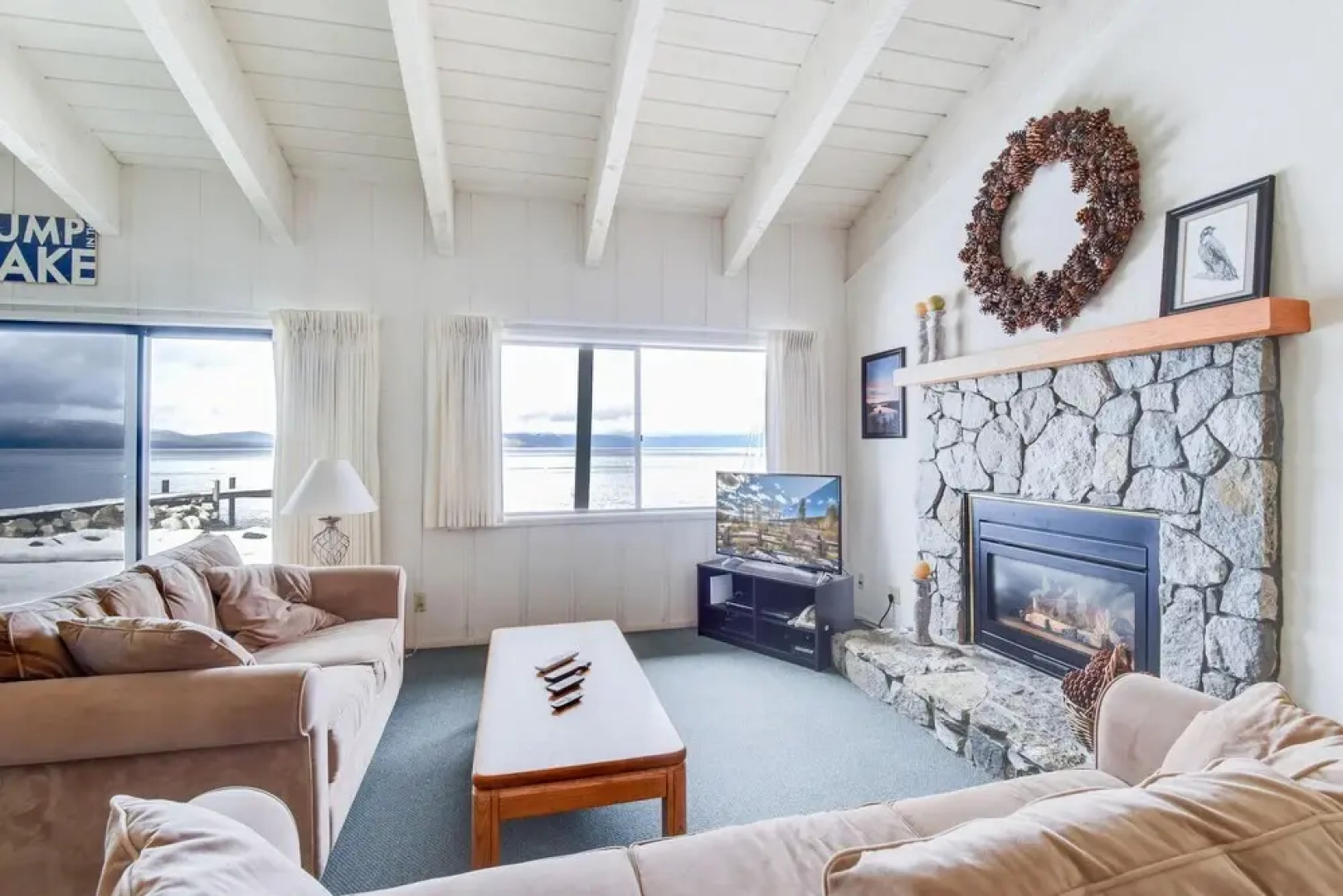 Waters Edge Jewel w/ Lake Views HOA Access!