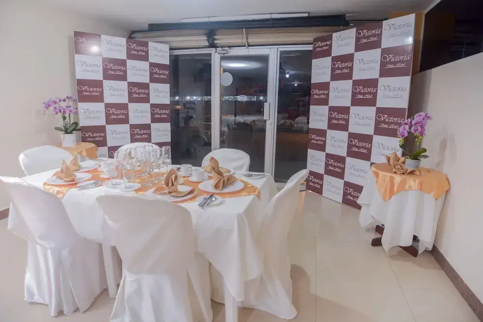 Victoria Suites Hostal