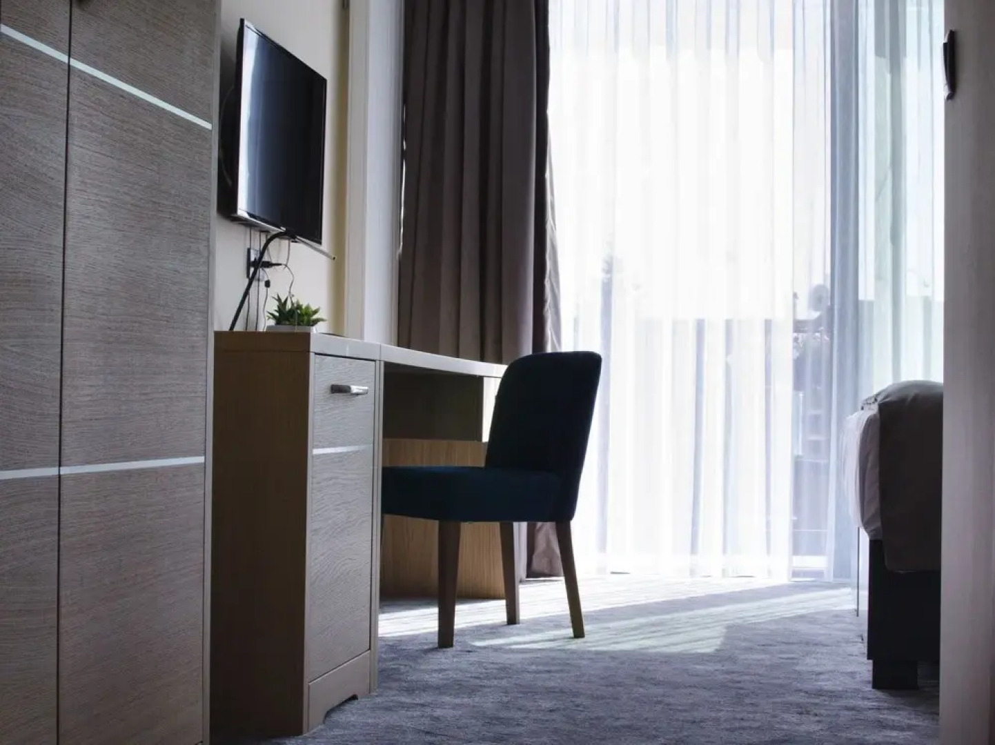 AZZA Hotel & Restaurant