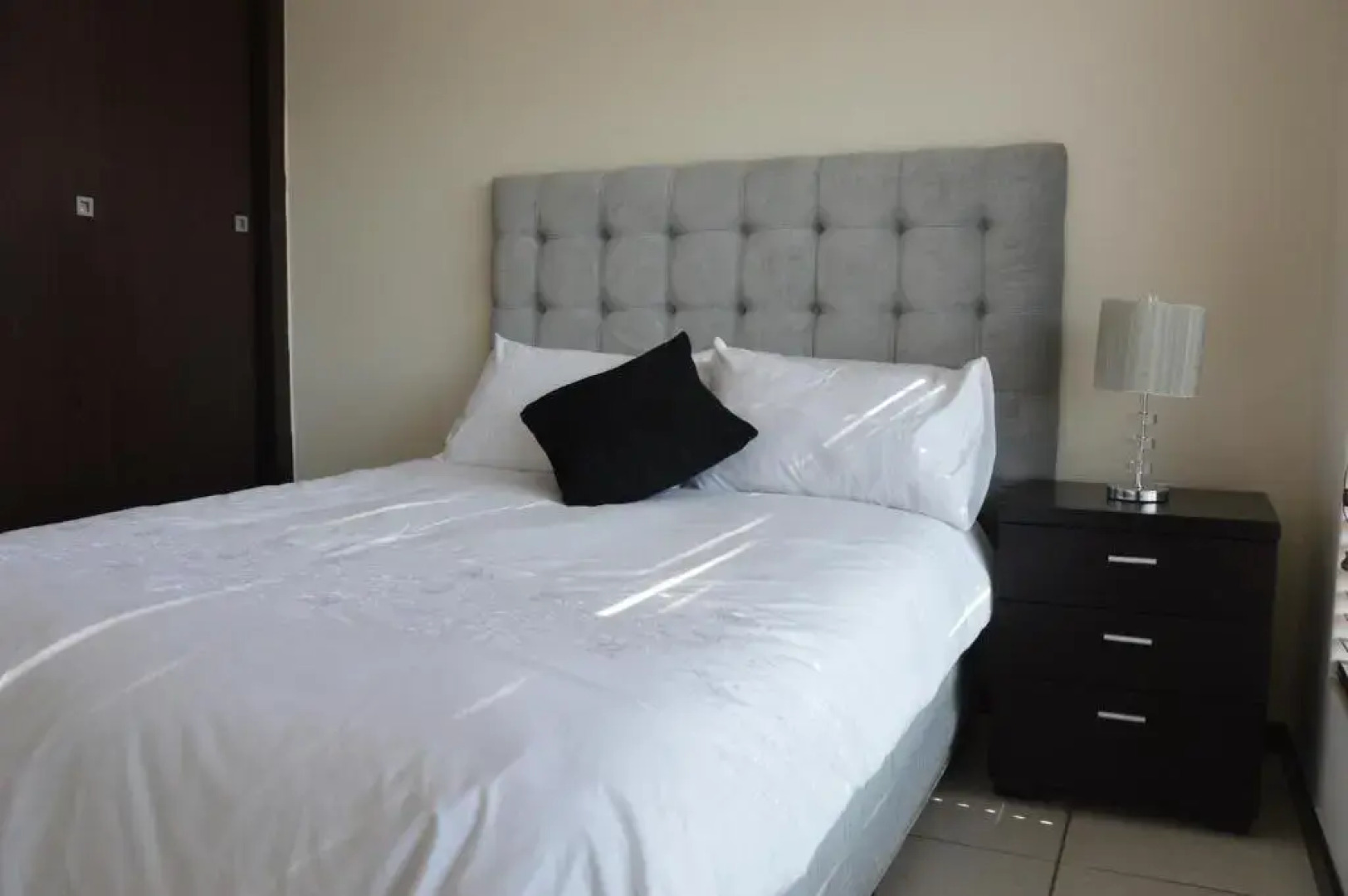 Strelitzia Apartment