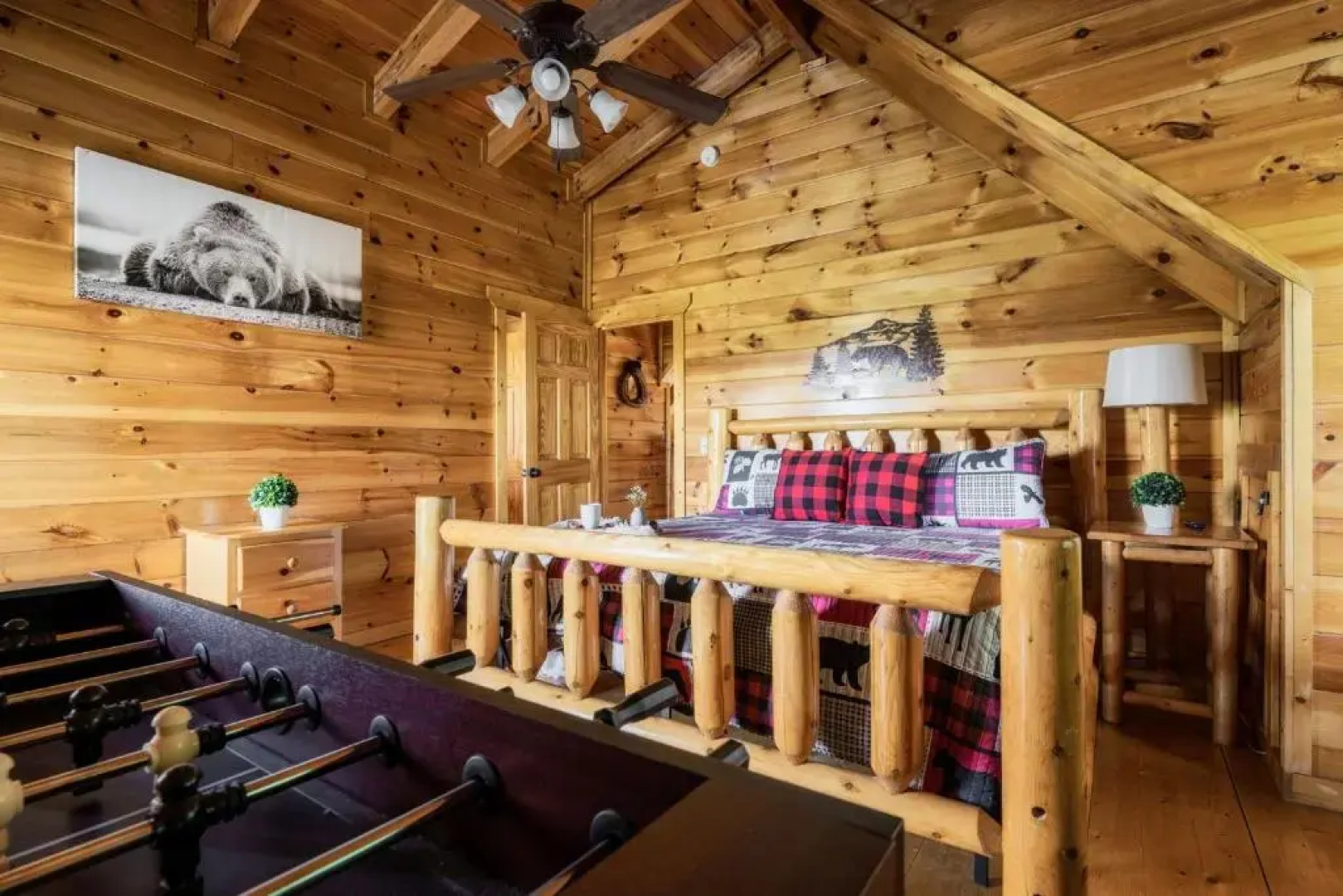 Bear Time Cabin - Scenic Mountain View, Firepit, Hot Tub, Theater, 4BR 3BA Sleeps 14