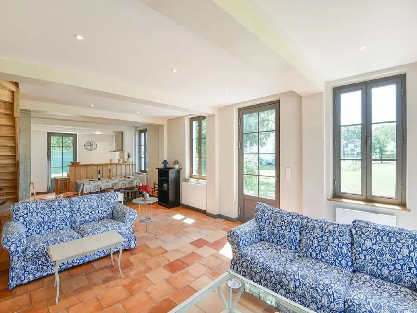 Villa in Lanton Near the Beach With Harbour View