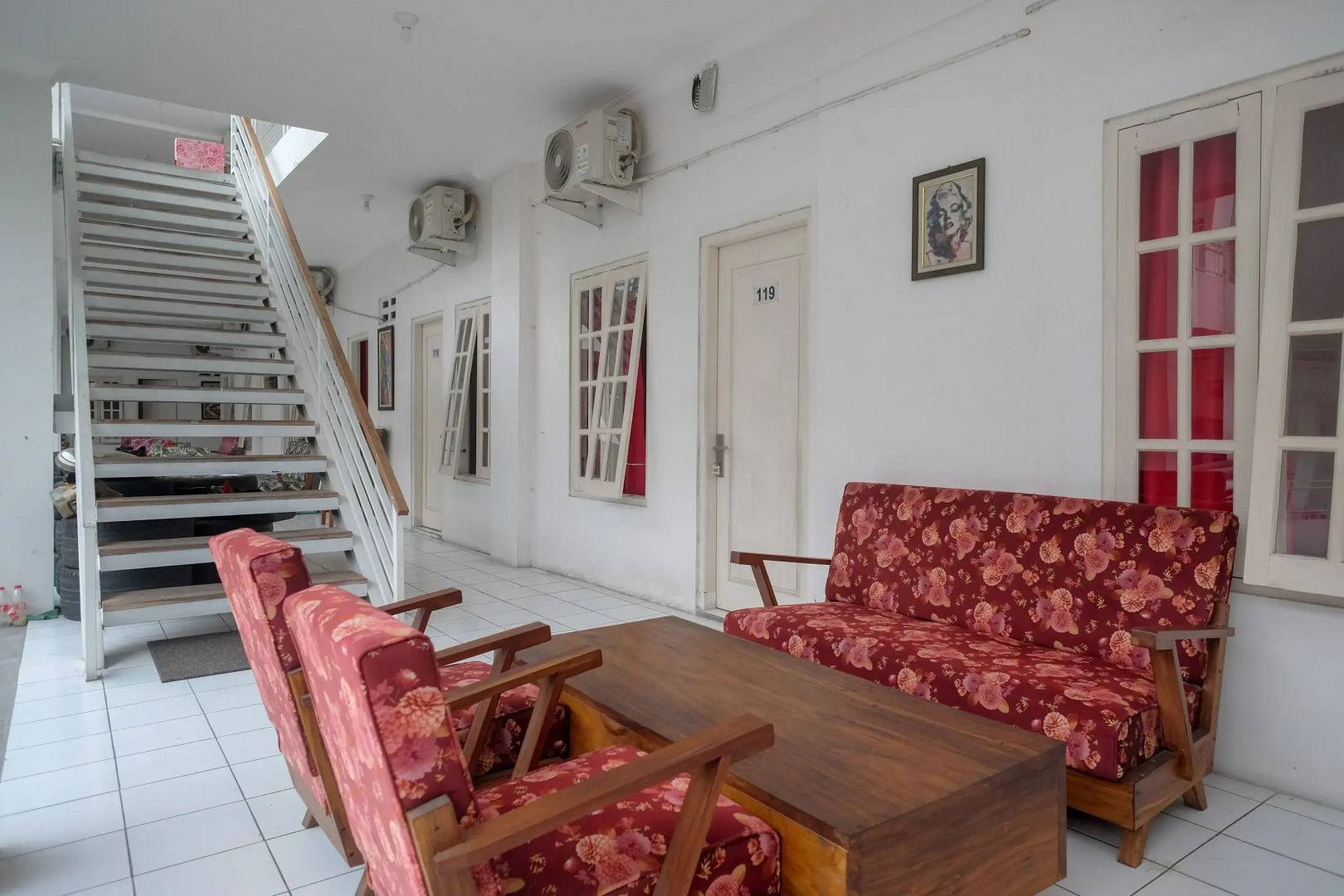 RedDoorz Plus near UMS Solo