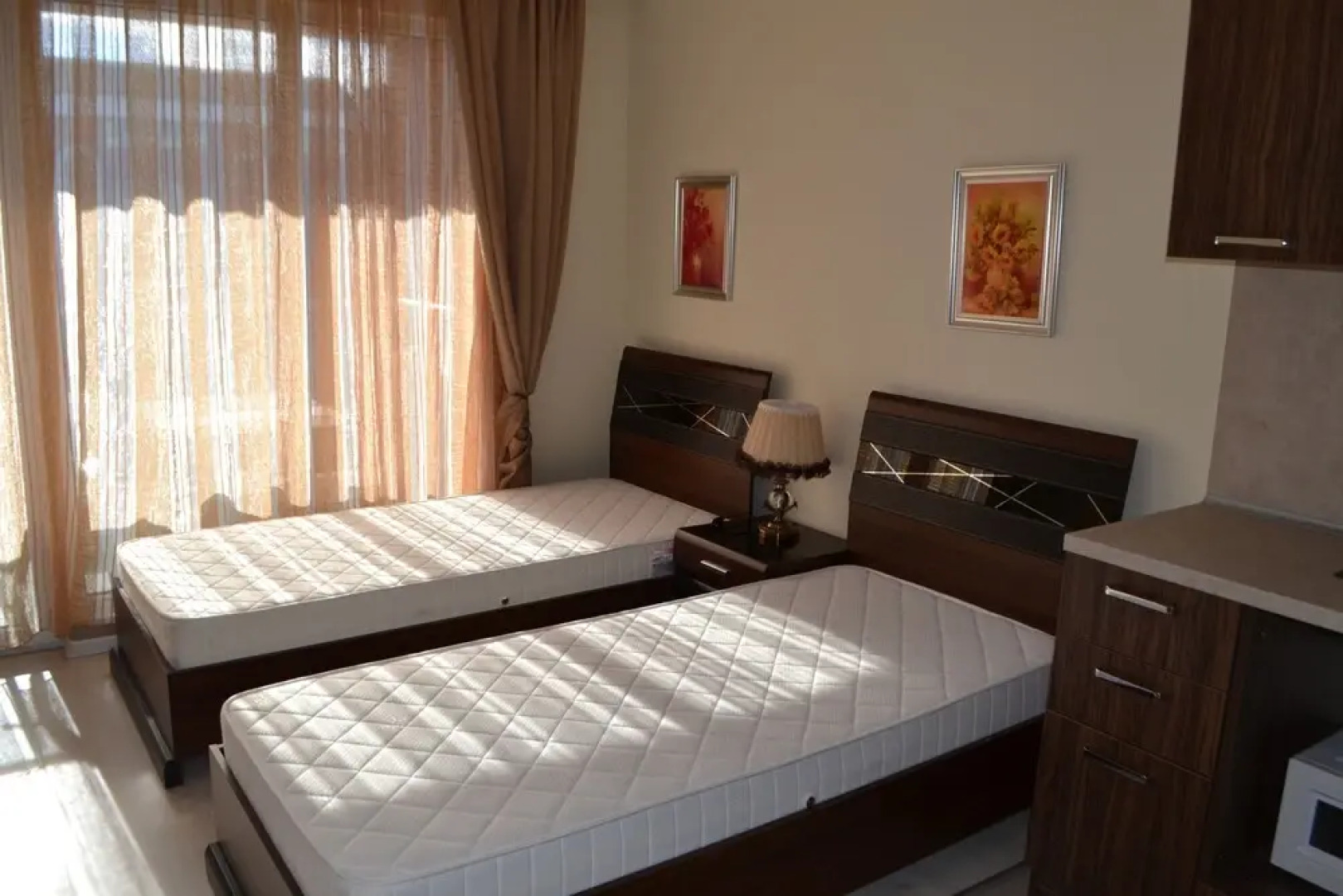 Flora Beach Resort apartments