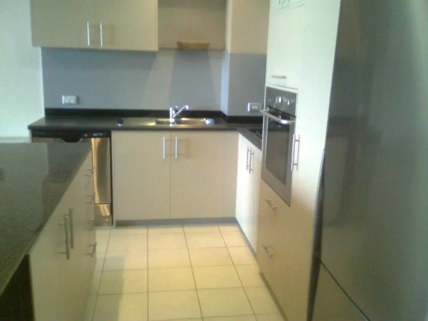 Grand Hotel Apartments Gold Coast by owner