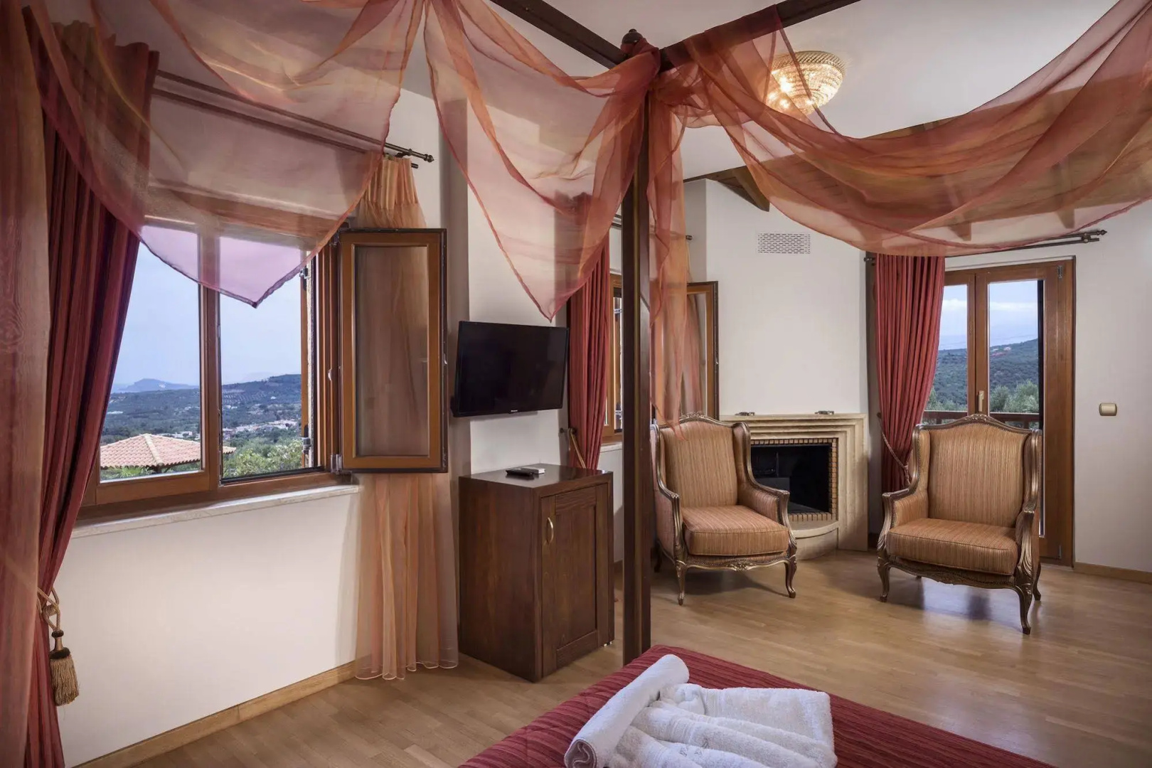 Athina Luxury Villas