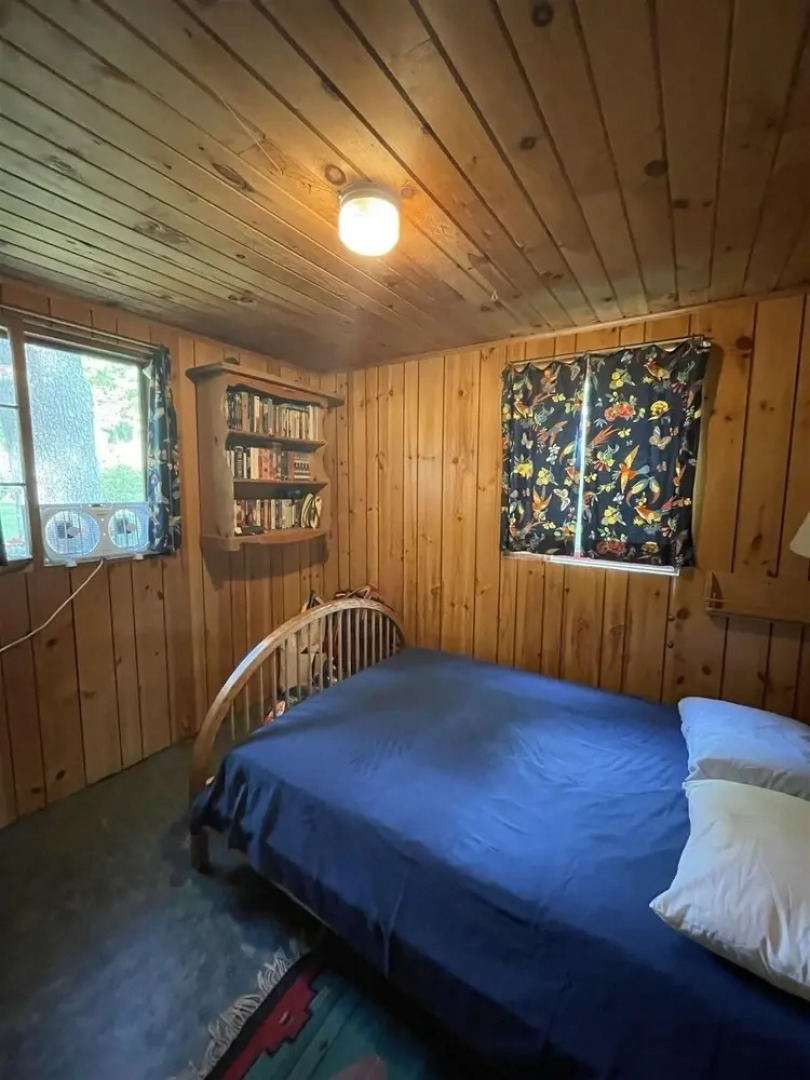 Greens Limit 6 2 Bedroom Cottage by RedAwning