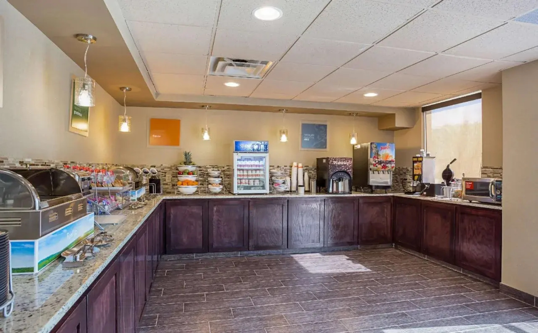 Comfort Suites University