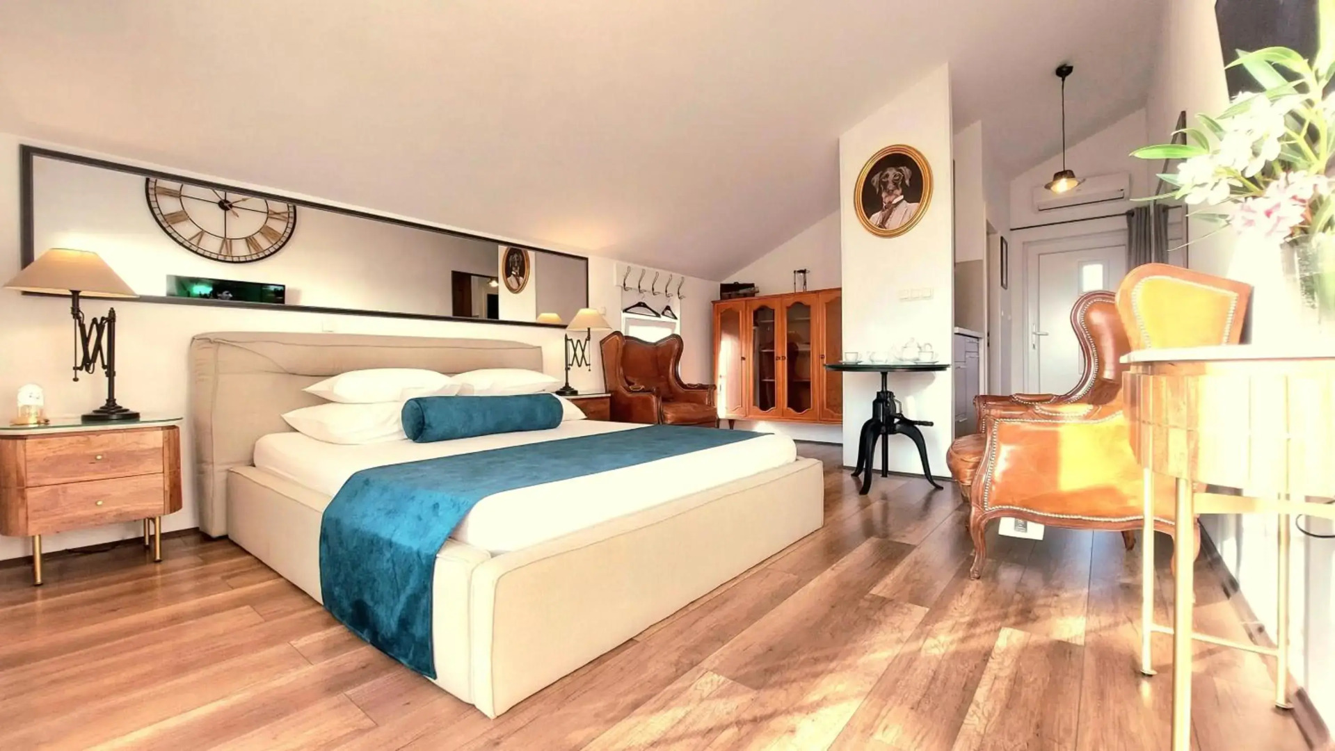 Refresh Boutique Apartments