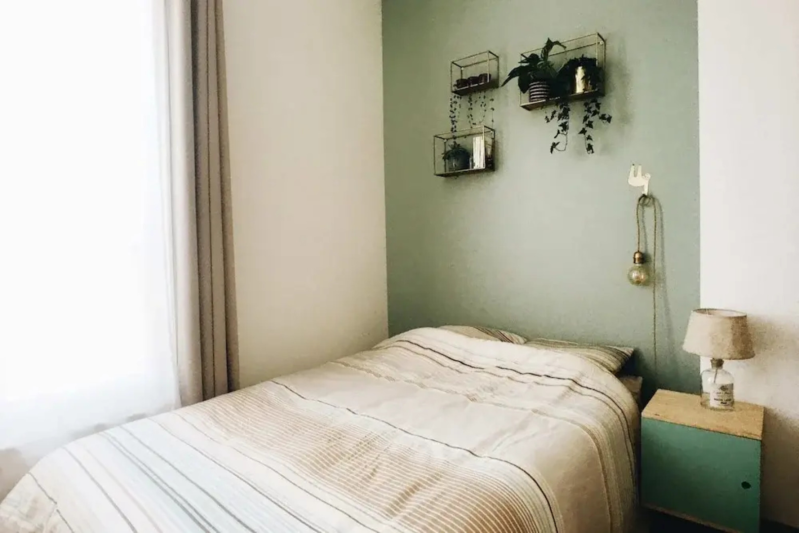 Newly Renovated and Bright Apartment