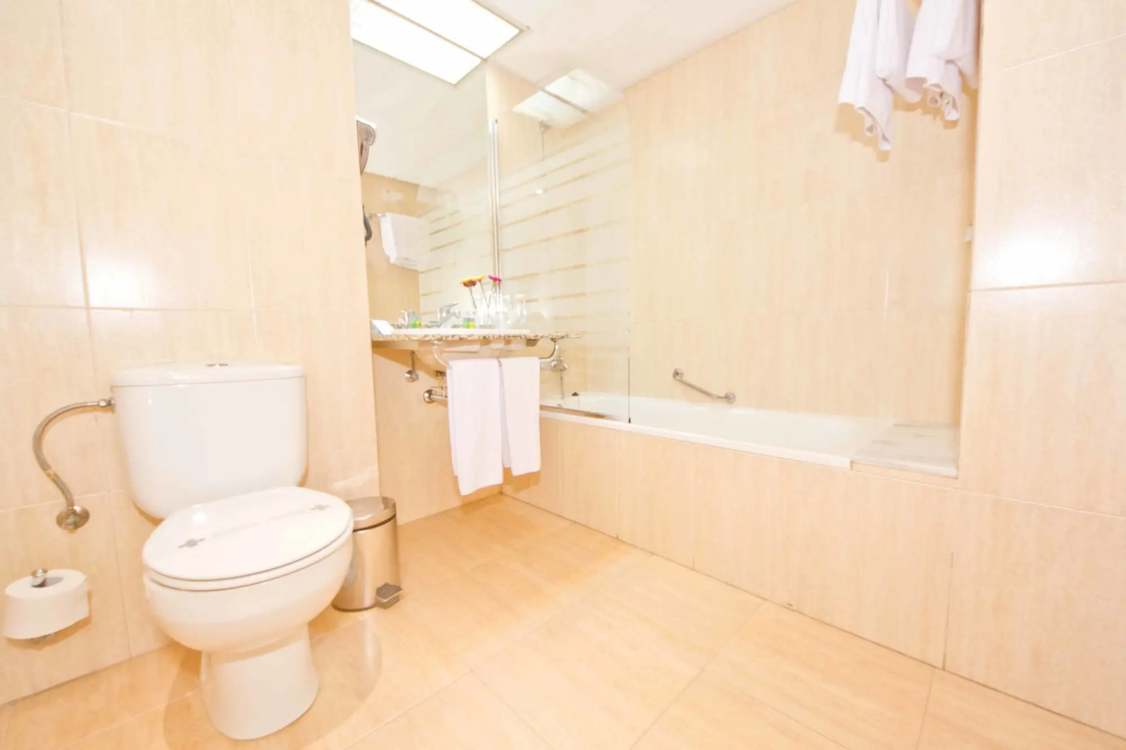 Aparthotel Atenea Valles