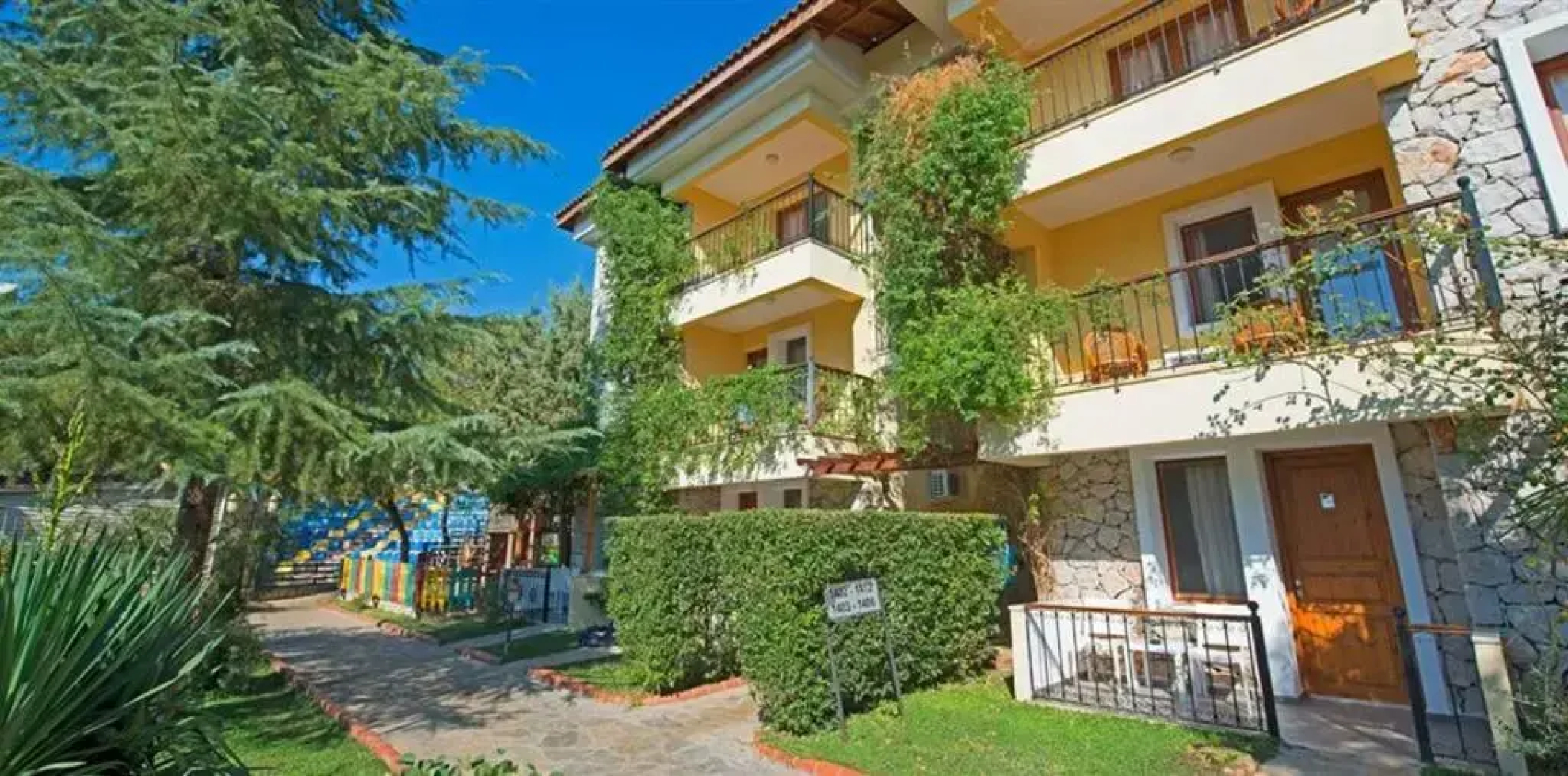 Perdikia Hill