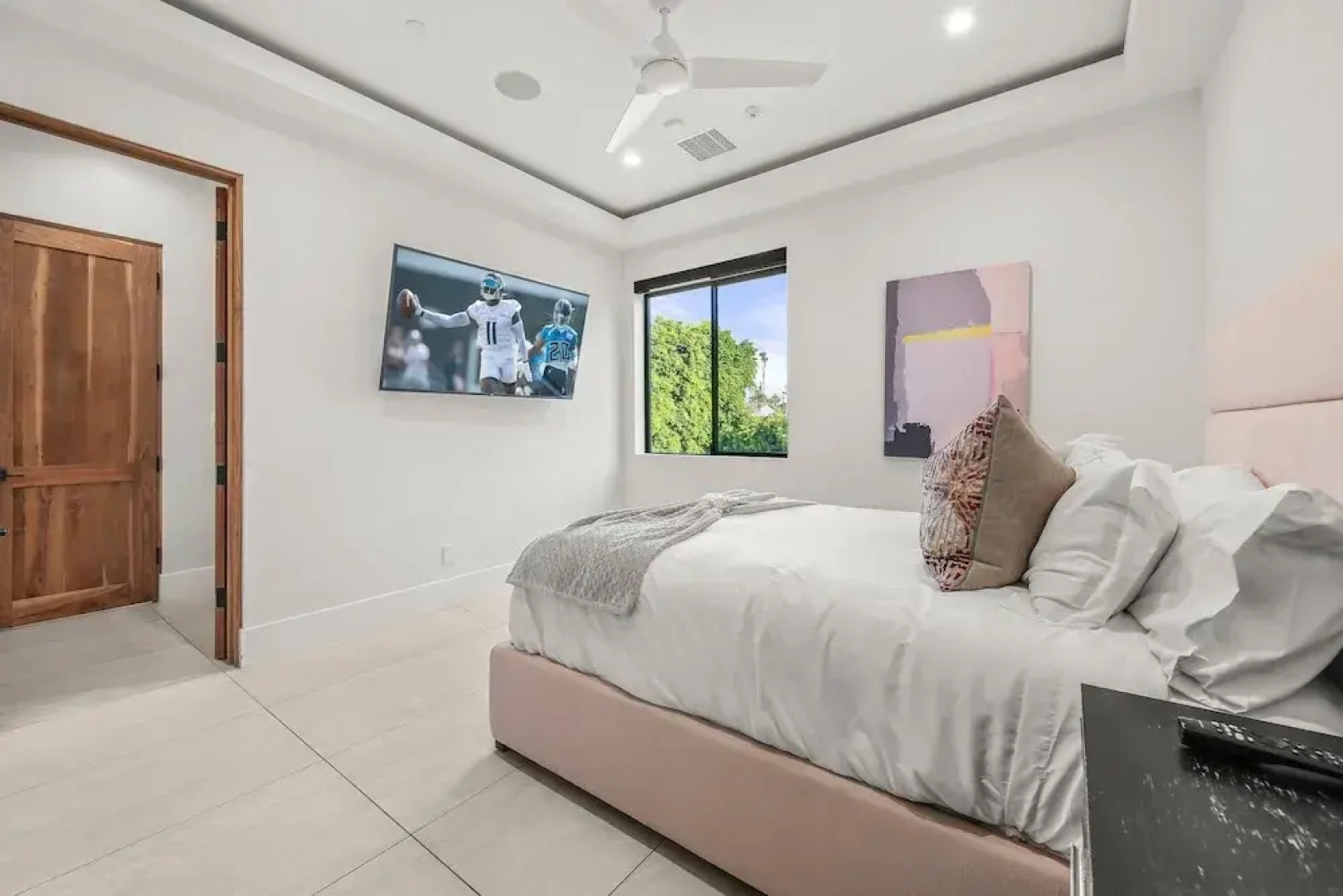 Palm Villa- Luxury 7 Bed, Pickleball, Volleyball, Golf