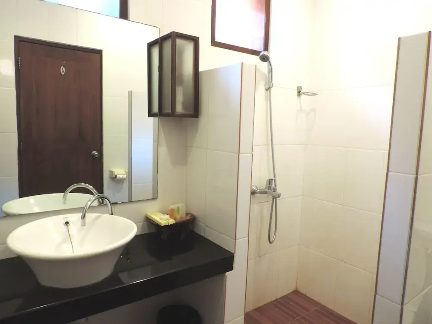 The Inn by Sunsethouse