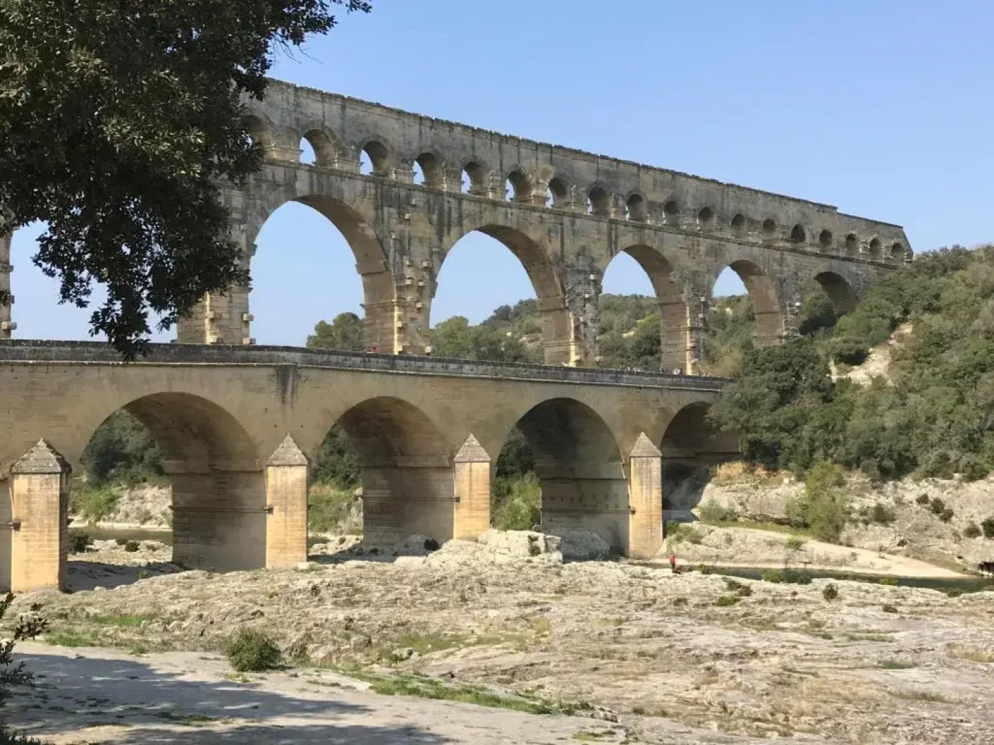 Hôtel Face West Le Pontet