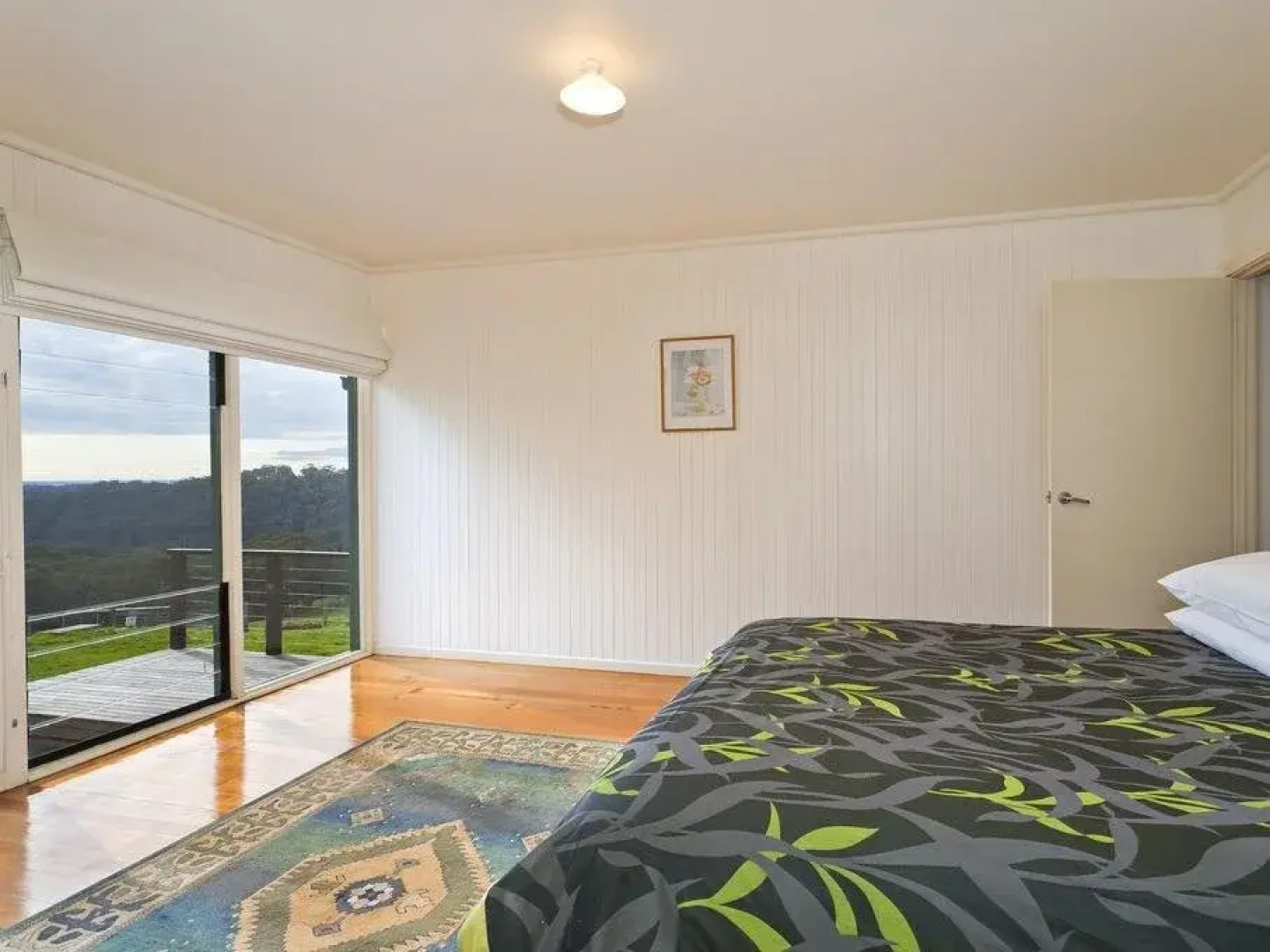 King Parrot Cottages