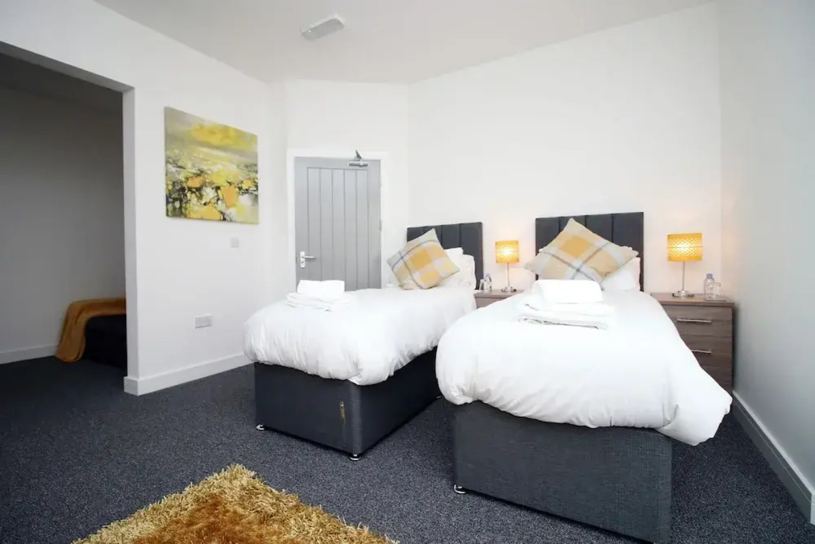 Stay Central - Heritage 24