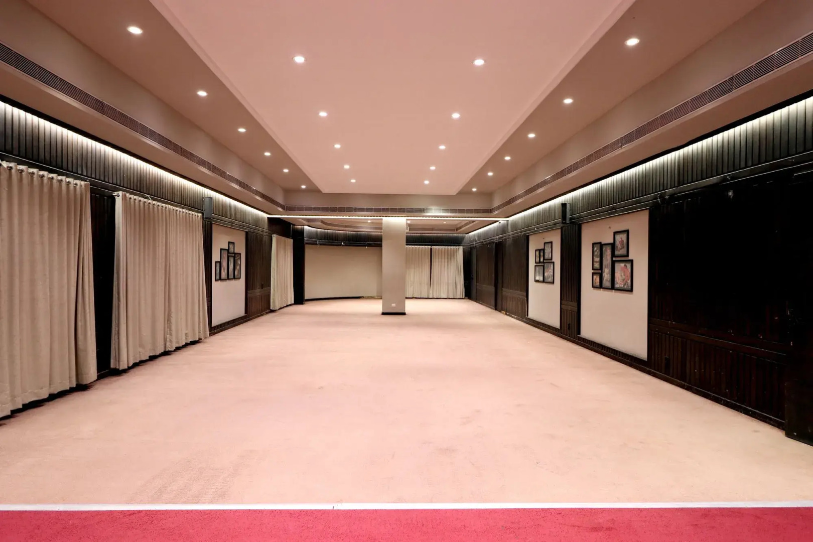 Отель Aurangabad Gymkhana Club