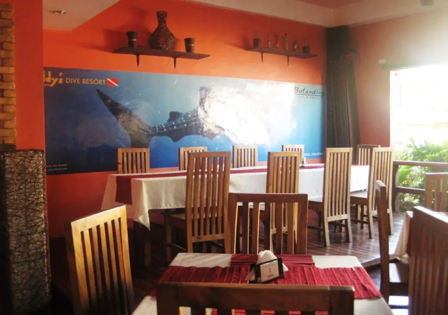 Giddy's Place Padi Dive Resort