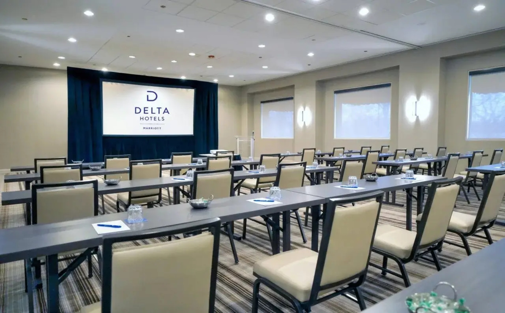 Renaissance Chicago Glenview Suites Hotel