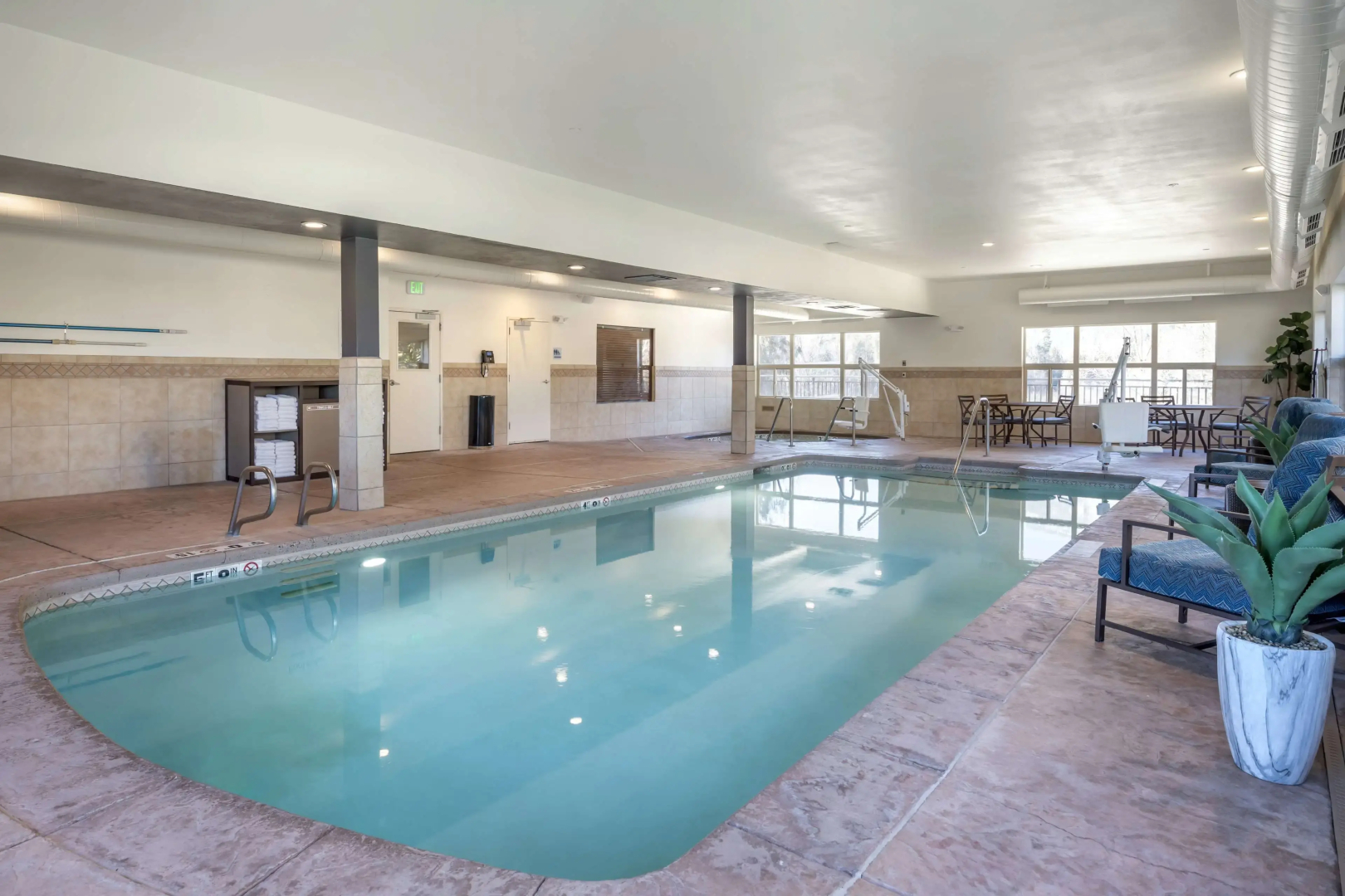 Best Western Plus Ponderay Mountain Lodge