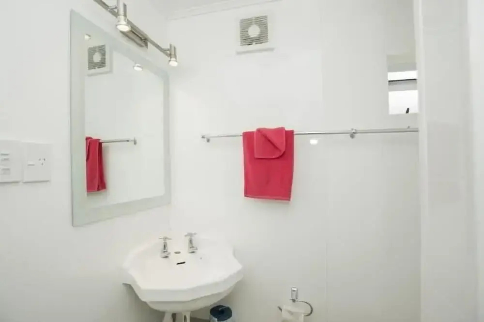 Travellers Inn Motel