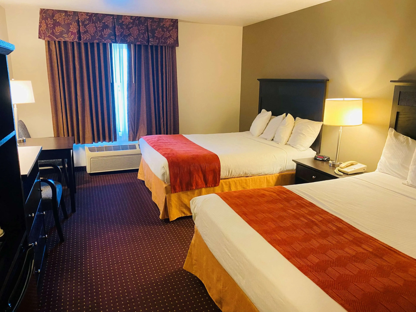 Best Western Legacy Inn & Suites Beloit/South Beloit