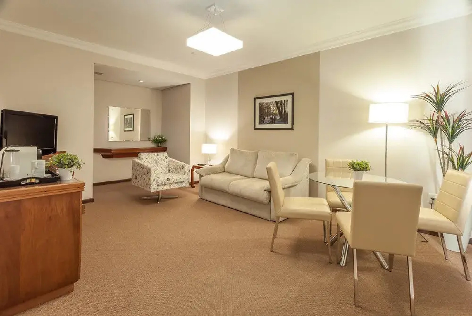 Monthez Hotel & Eventos