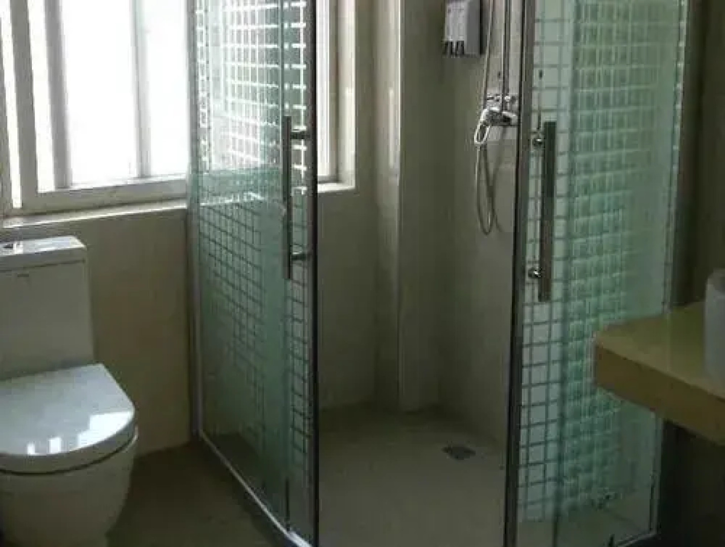 Kunlun Leju Business Hotel