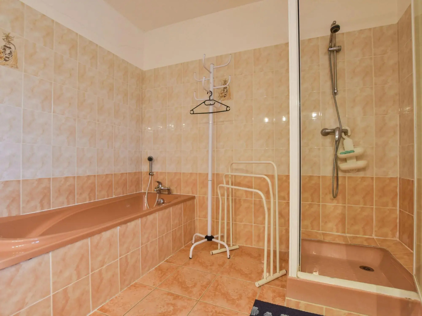 Rurally Located Holiday Home With Magnificent View, Close to Cazals