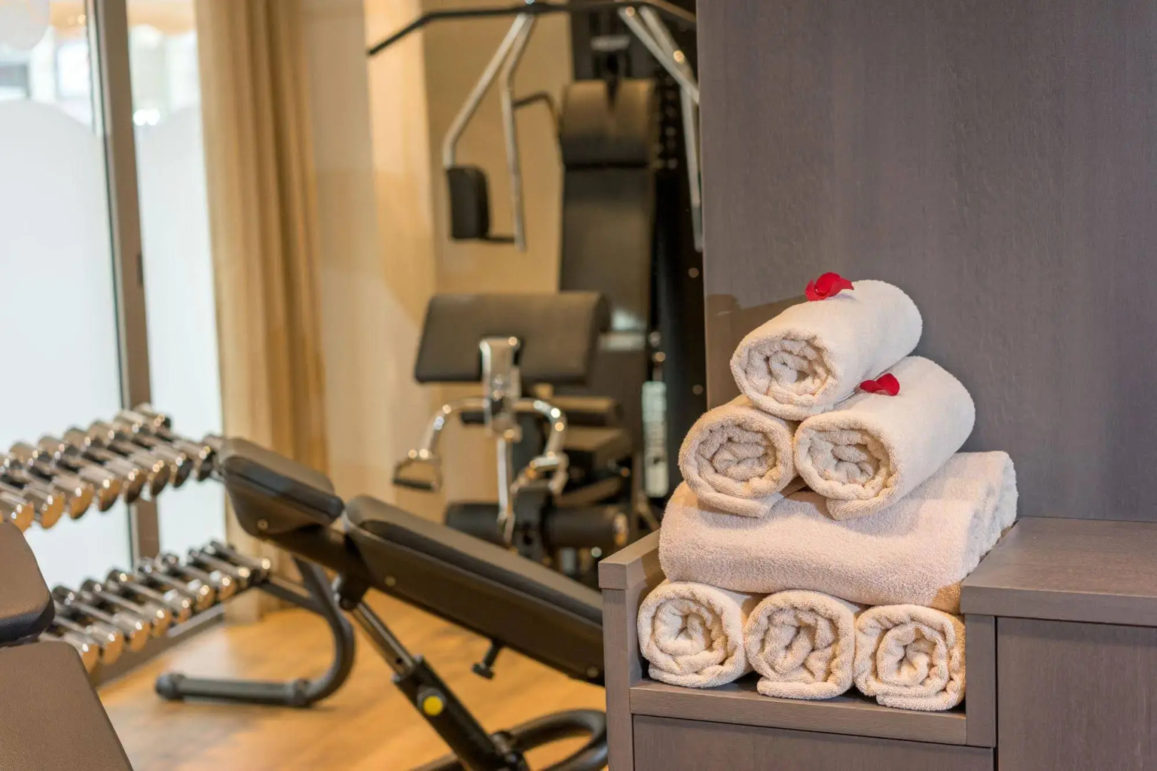 Kyma Suites Beach Hotel