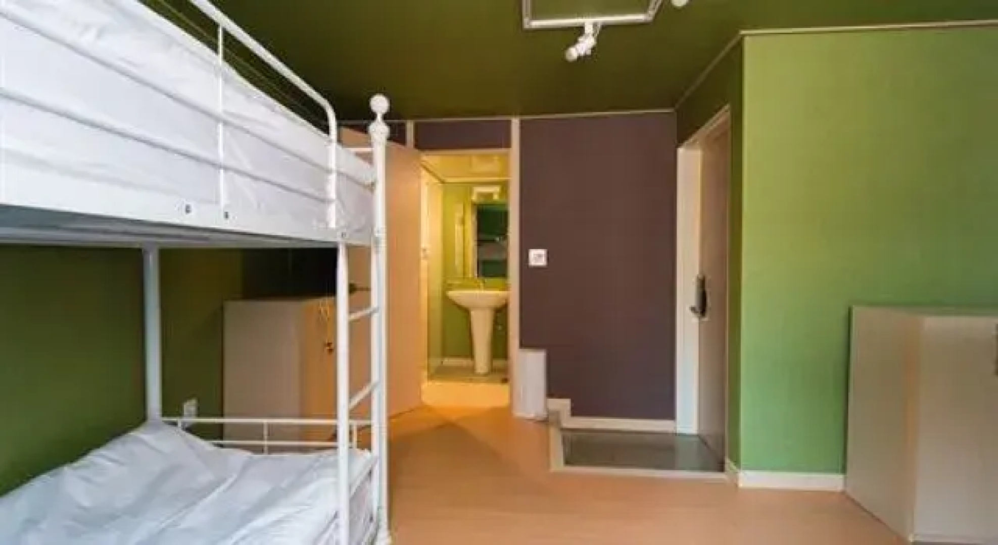 Avo Guesthouse