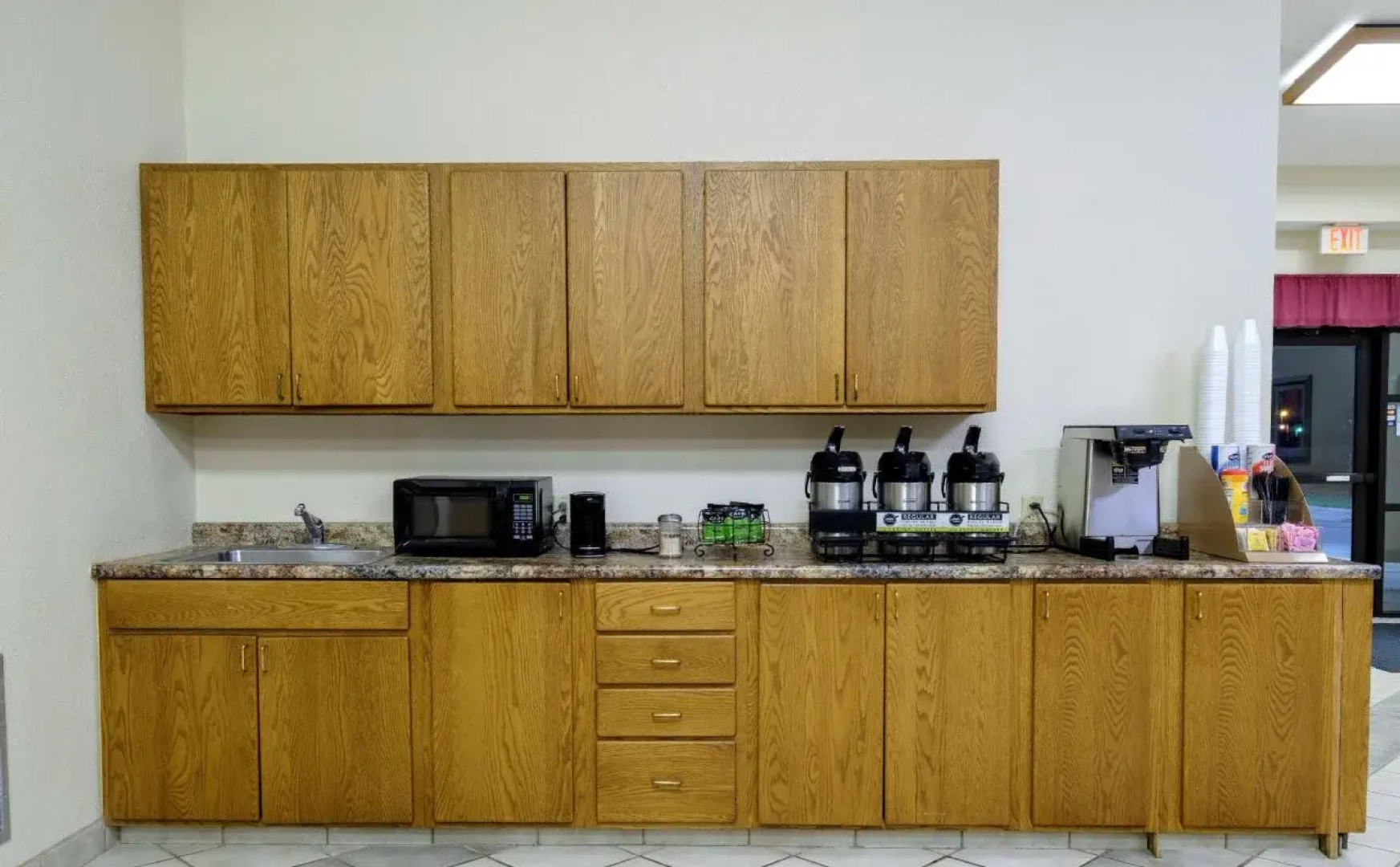 Holton Inn and Suites