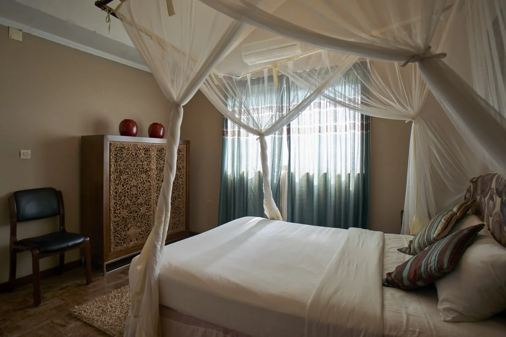 Catembe Gallery Hotel