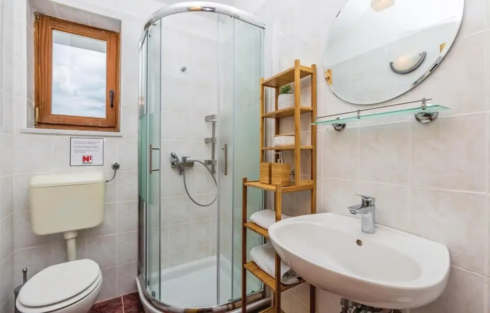 Beautiful Home in Dobrinj With Wifi and 4 Bedrooms