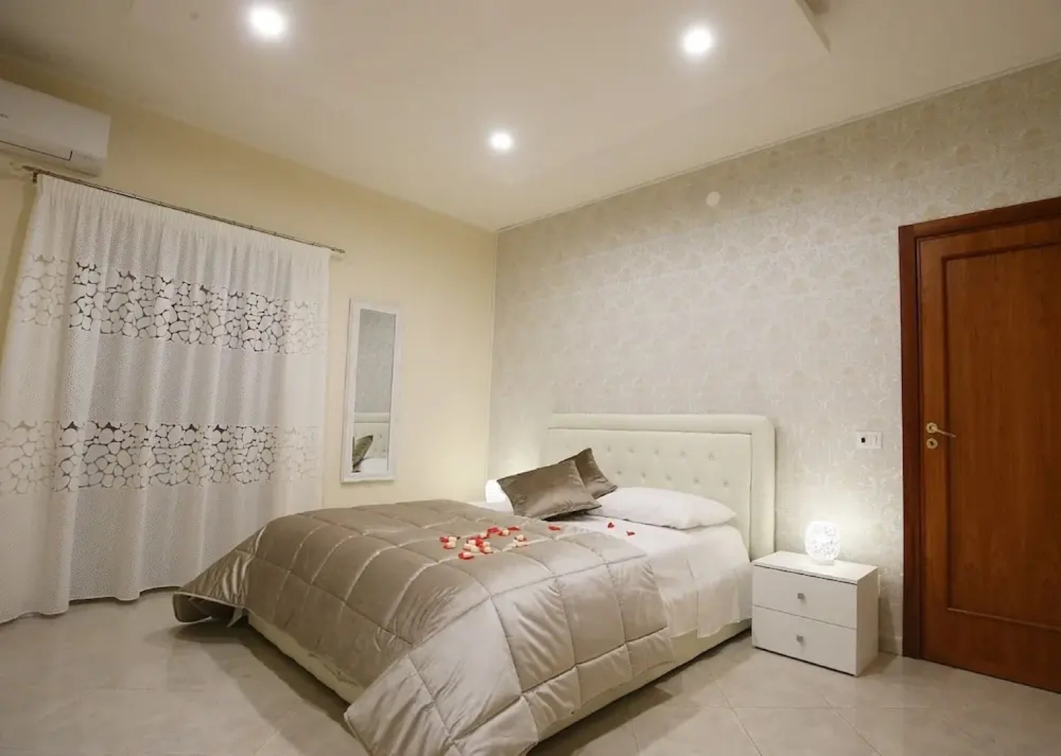 Home Olympus Vesuvio