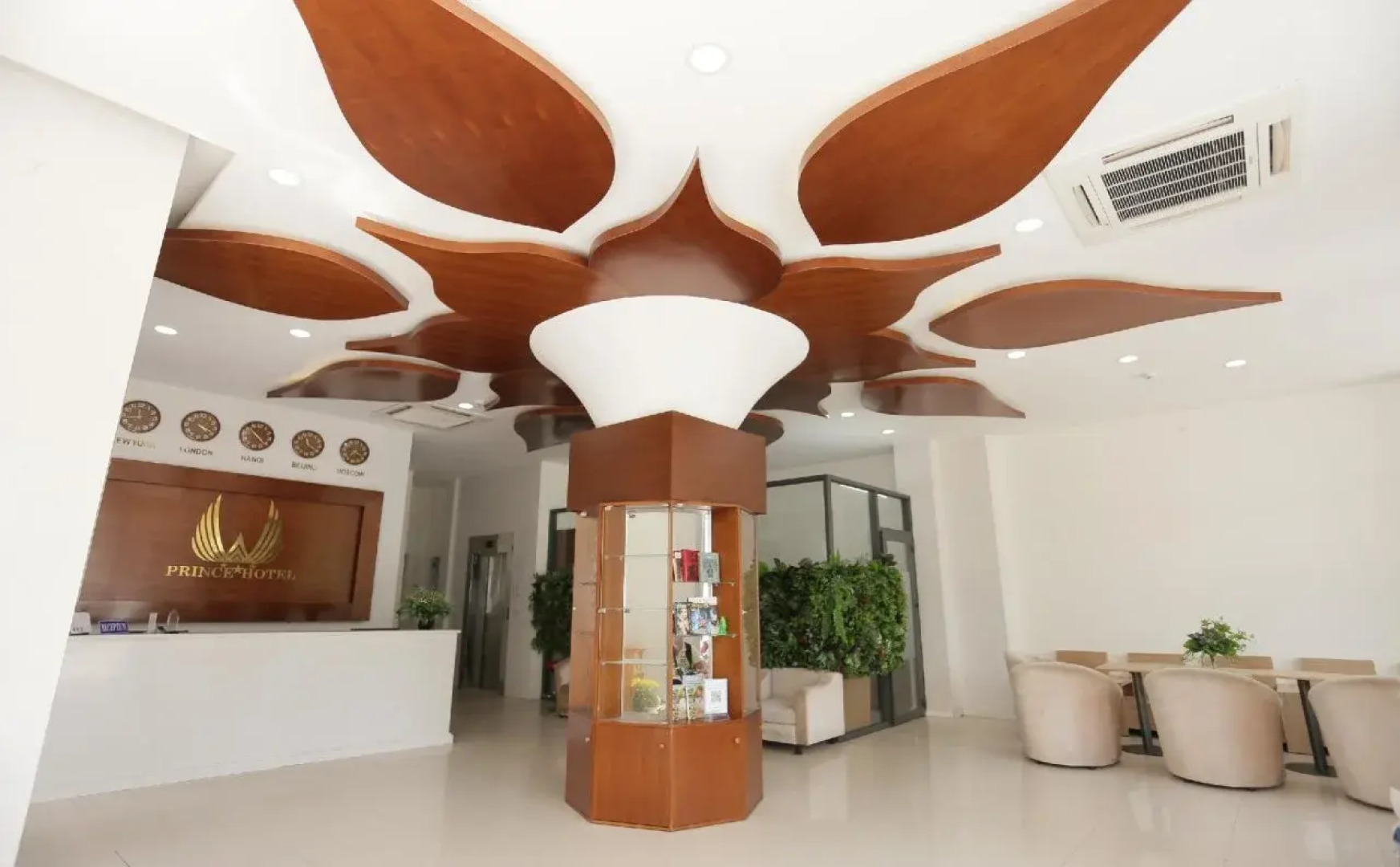 Prague Nha Trang Hotel