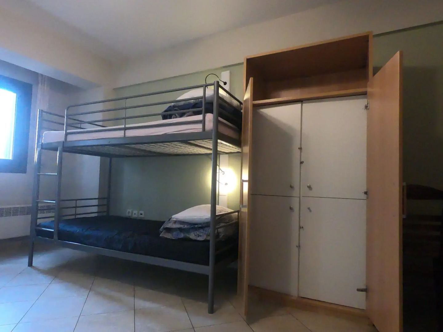 Arabas —  Hostel