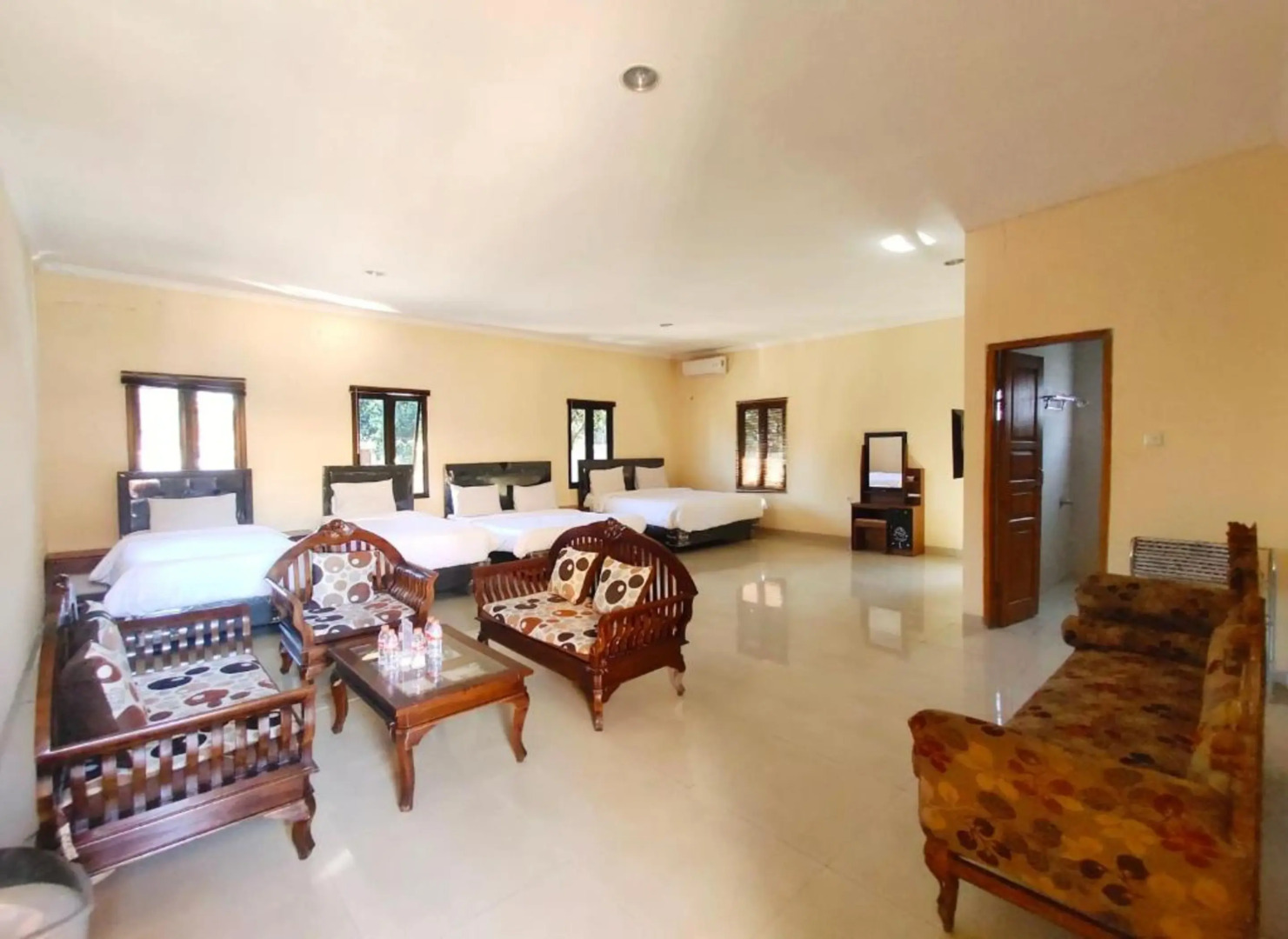 Hotel 68 Lembang by ZUZU